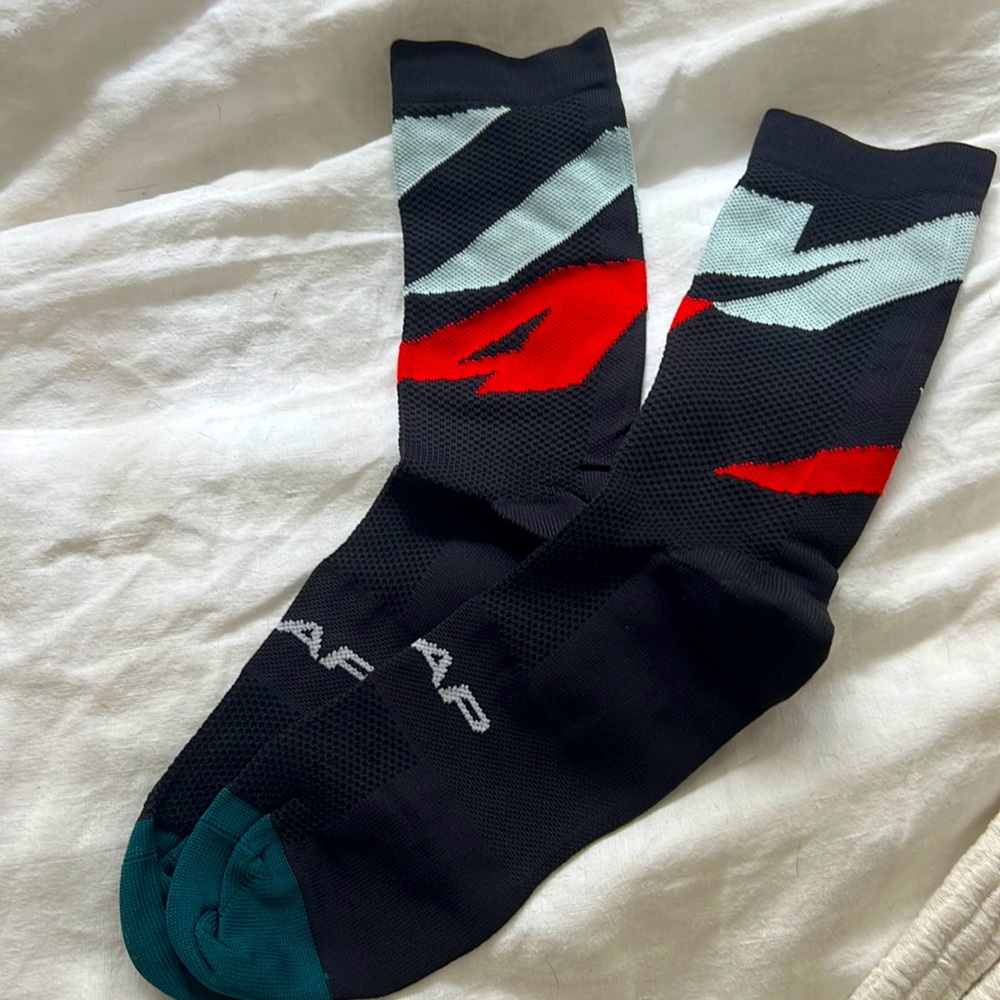 Women's Maap evade socks size small